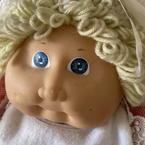 Vintage Cabbage Patch doll from the 70s - Picture 2 of 5